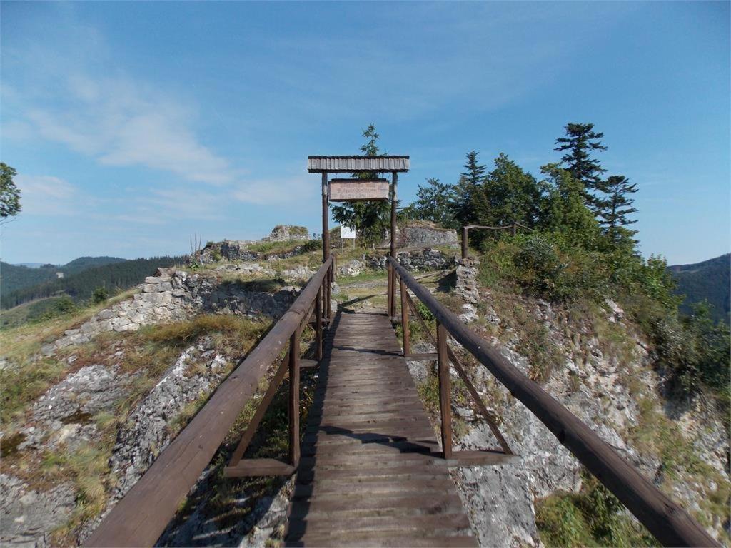 Park Borik 4You & Free Parking Zilina Luaran gambar